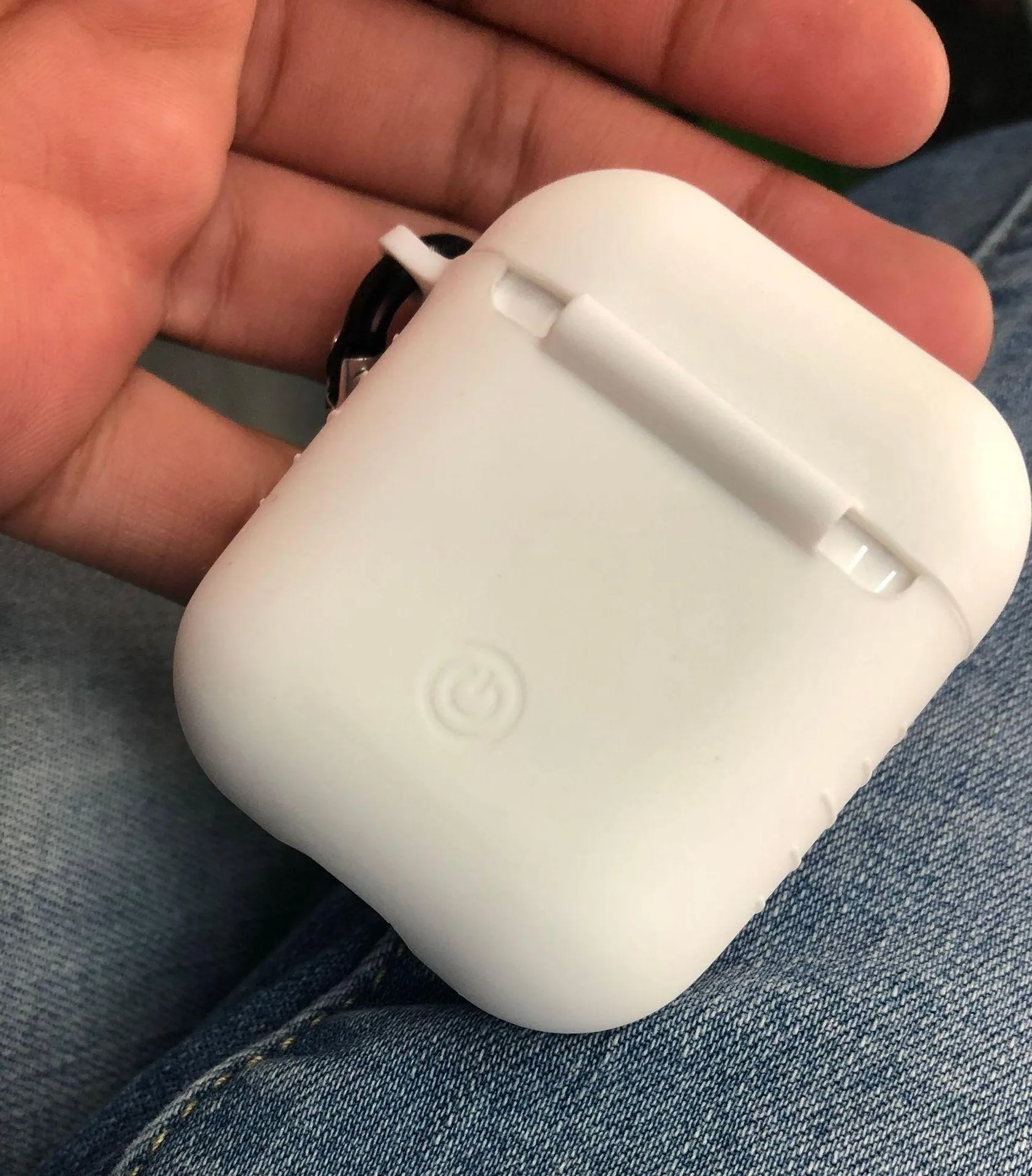 AirPod Case White - Image 3