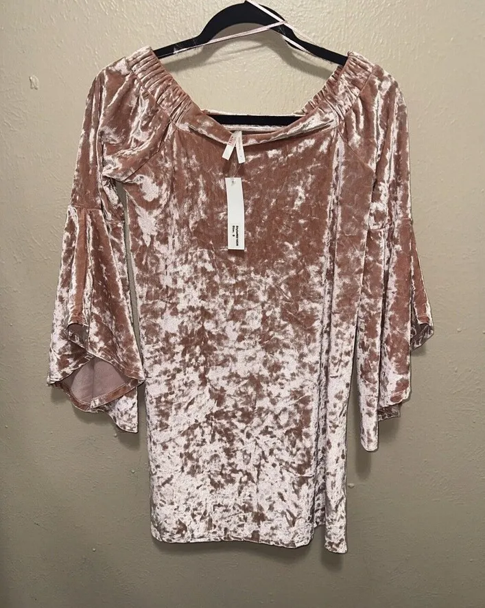 True Destiny Off Shoulder Crushed Velvet Dress Small Blush Pink Bell Sleeve - Image 1