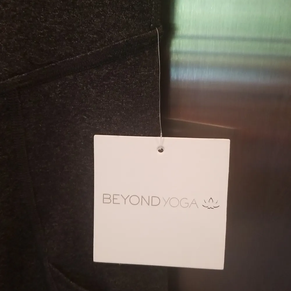 💕BEYOND THE BUMP BEYOND YOGA💕 Maternity Palomino High Waist Midi Leggings XS - Image 13