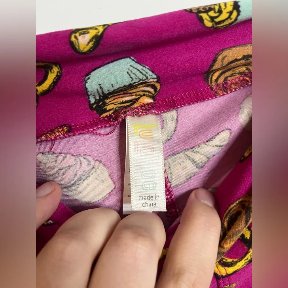 LuLaRoe Buttery Soft Stretch FuchsiaPink Leggings Sweets Pretzel Cupcake Bakery - Image 10