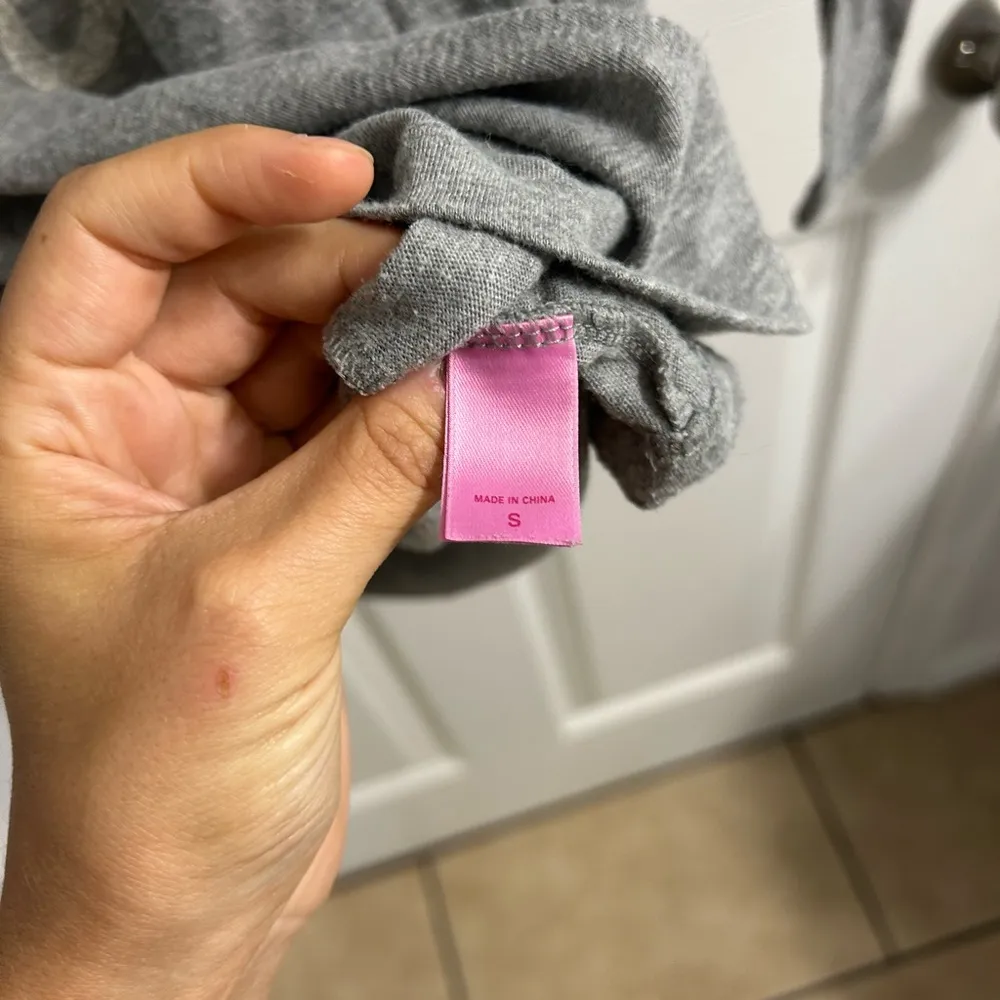 Victoria secret pink grey long sleeve sleep shirt y2k - Image 5