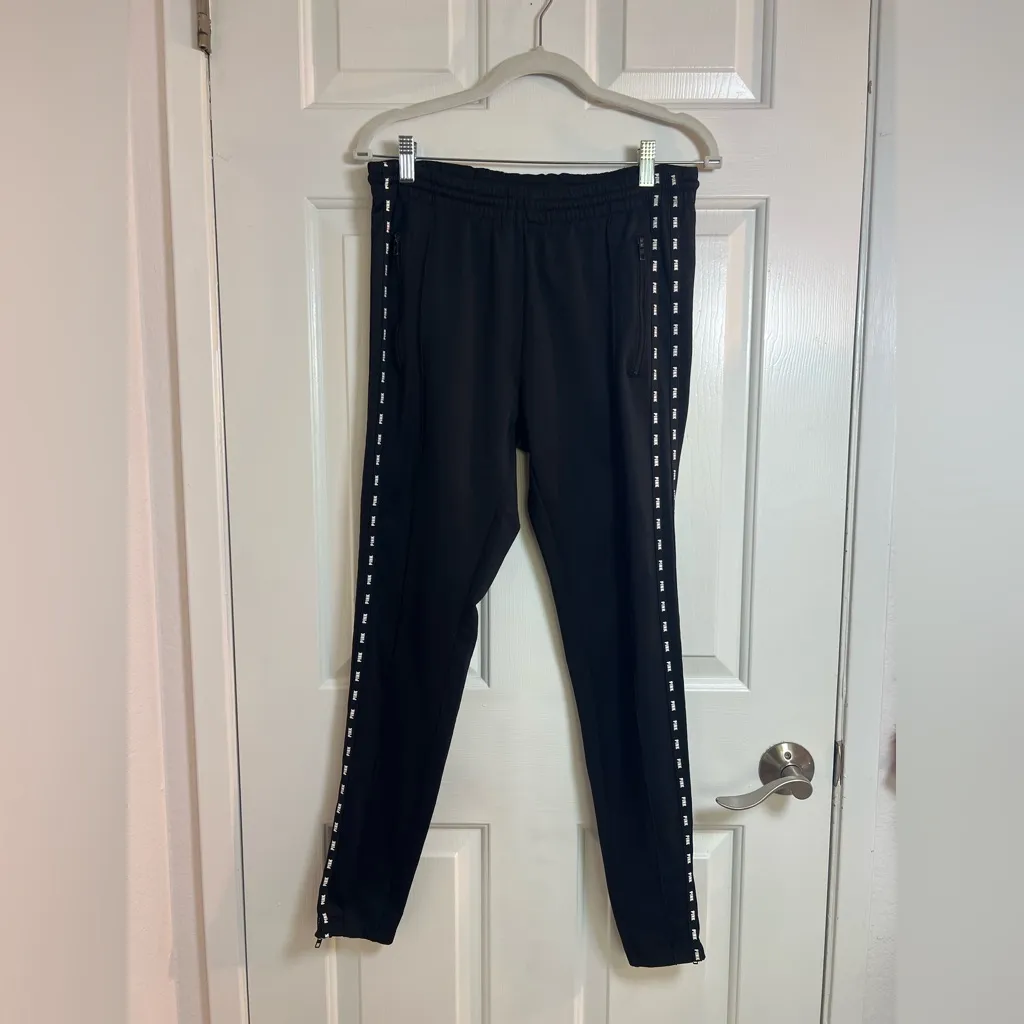 EUC Victoria's Secret Pink Black Track Active
Skinny Jogger Logo Pants Size‎ M - Image 3