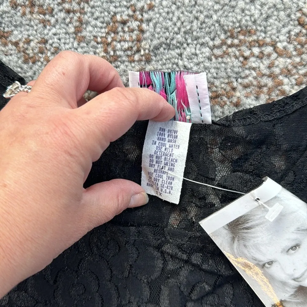 Vintage Lacy Afternoon by Shell Kepler Sheer Lace Top Black 1X - Image 4