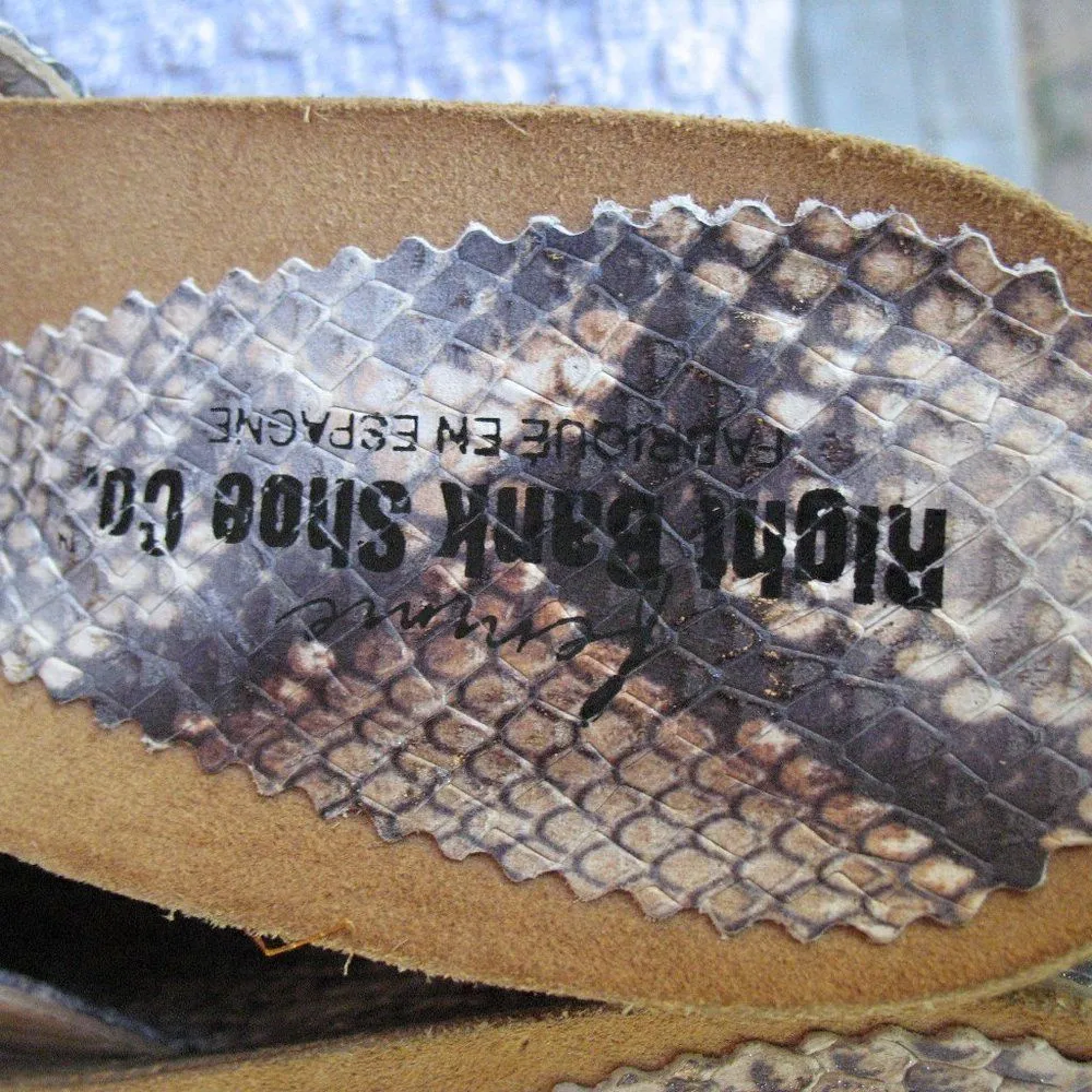 NWOB Snake Print Wedge Sandals Gray Size 9.5 - Image 7