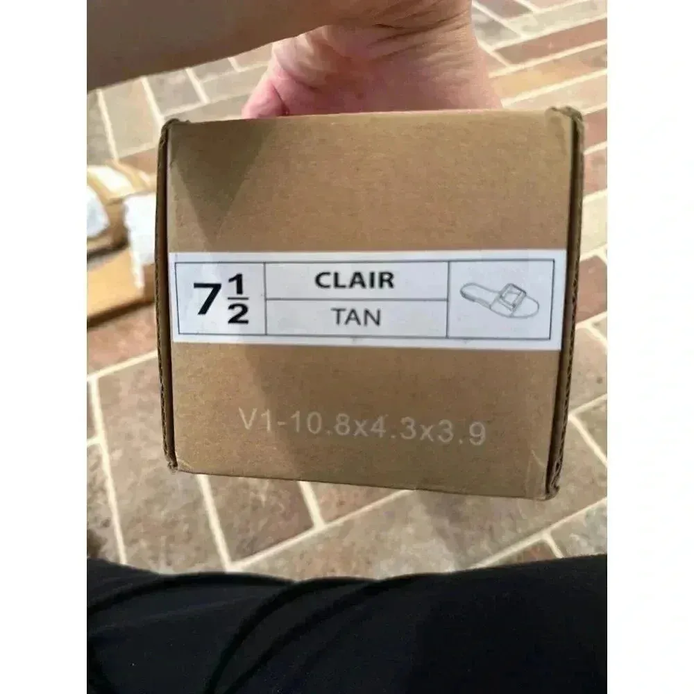 Journee Collection Tan Clair‎ Slides Size 7.5 NWB - Image 4