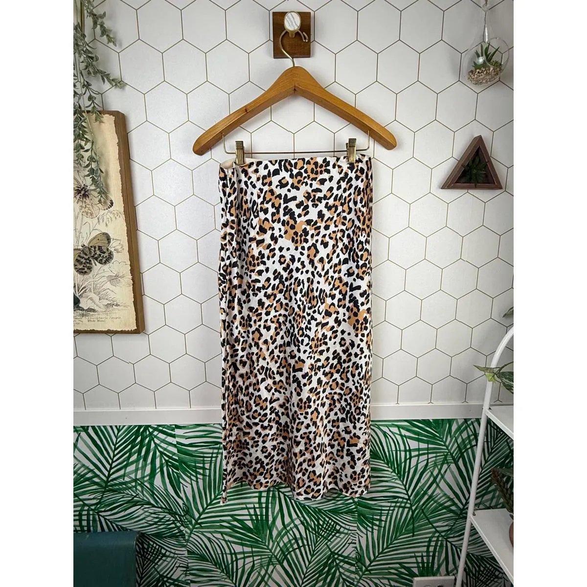 Babaton from Aritzia Leopard Slip Skirt - Size - 8 - Image 4