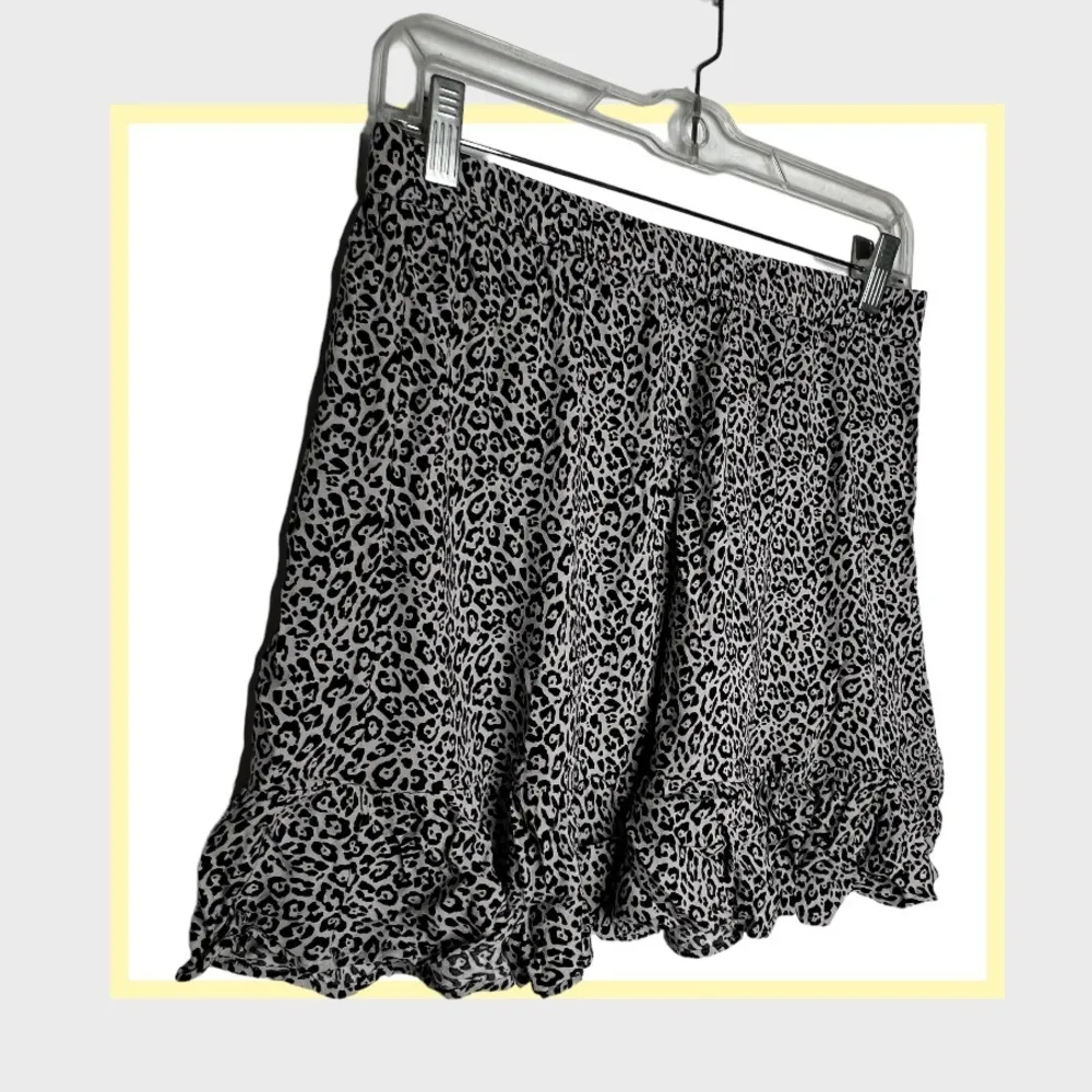 American Eagle Animal Print Skirt‎ - Image 2