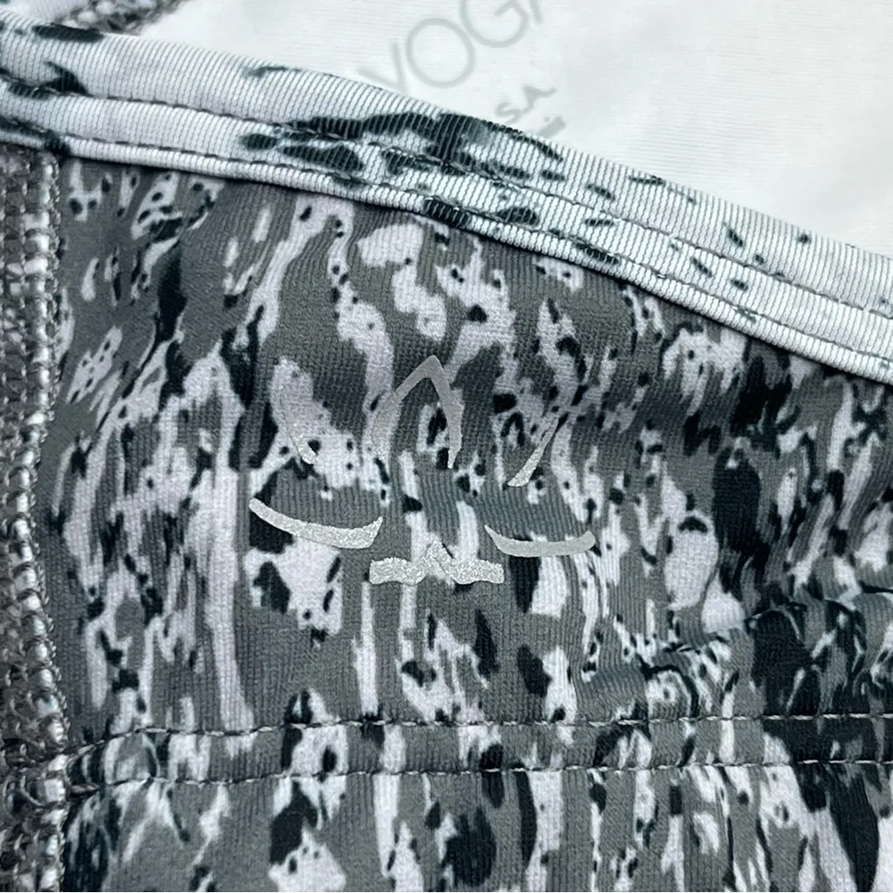 Beyond Yoga Snake Print Womens SZ Small Grey Gray Sports Bra Athletic *TINY FLAW - Image 6