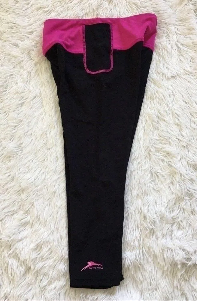 Delfin Women’s Spa Mineral Infused Exercise capris pink & black size Medium - Image 10