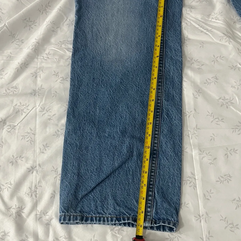 Zara women’s Classic Denim Straight Jeans - Image 5