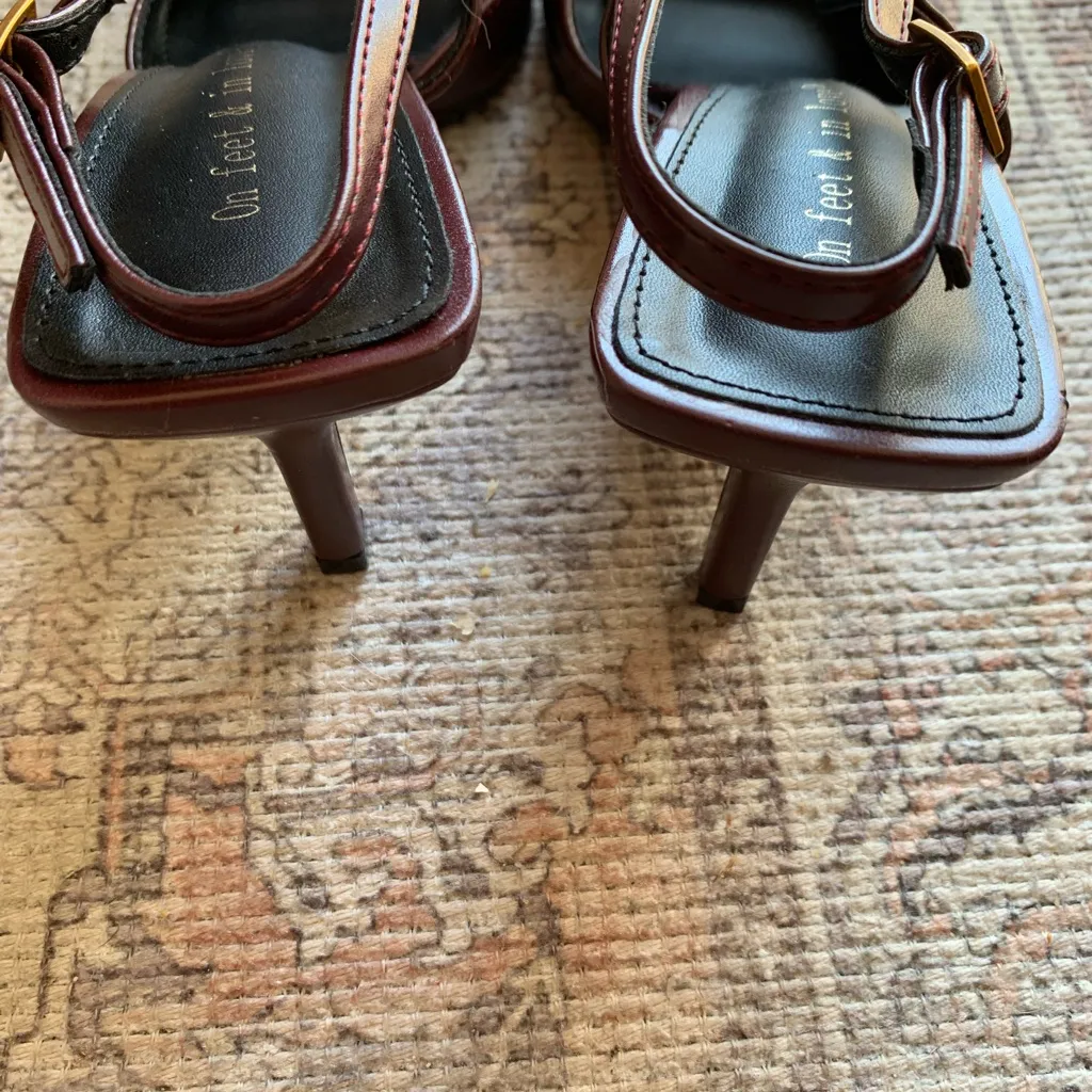 On feet & in love Heels Shoes Women Size 8 Burgundy Red Gold Elegant Formal - Image 4