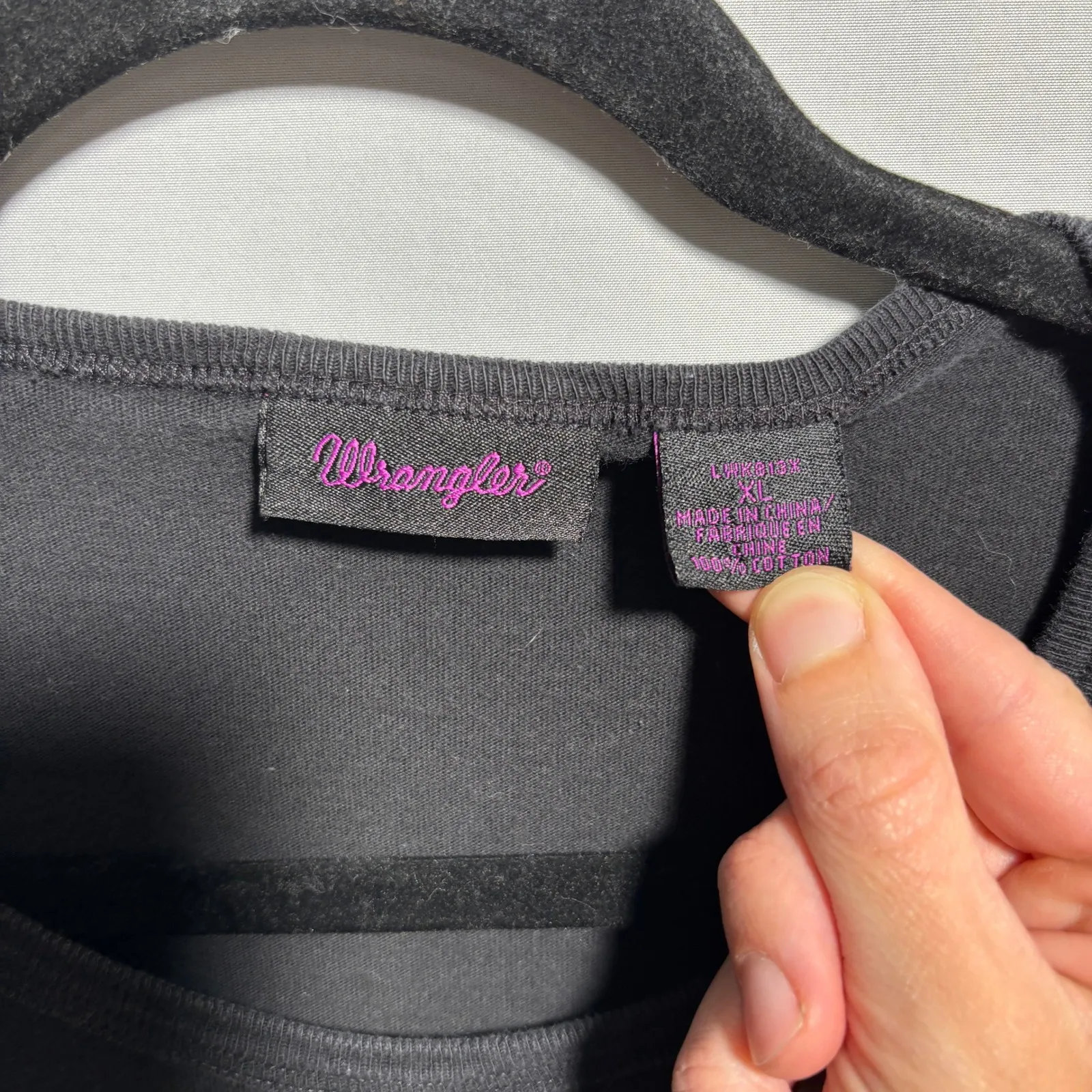 Wrangler Womens Top XL Black Long Sleeve Horse Graphic T Shirt Casual SEE Grunge - Image 3