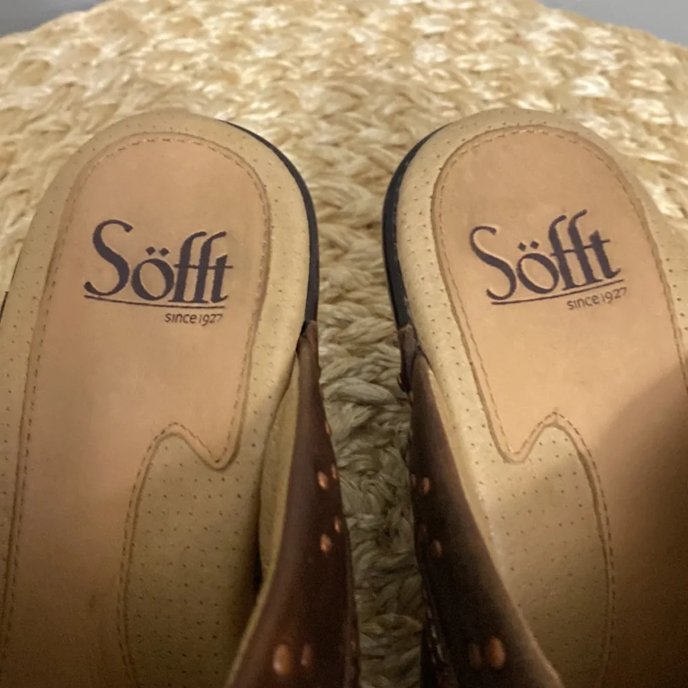 Sofft womens brown leather mule clogs size 6.5 - Image 7