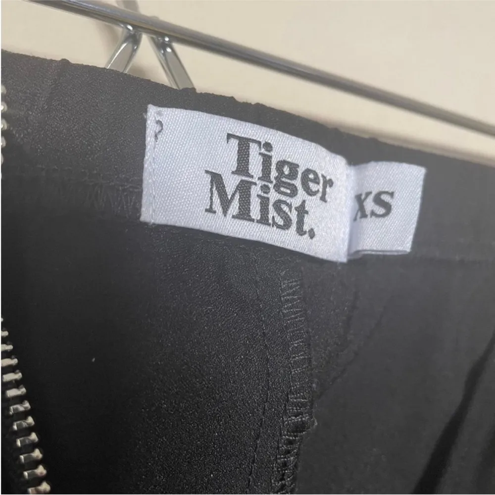 NWOT Tiger Mist Flores Pants XS - Image 5