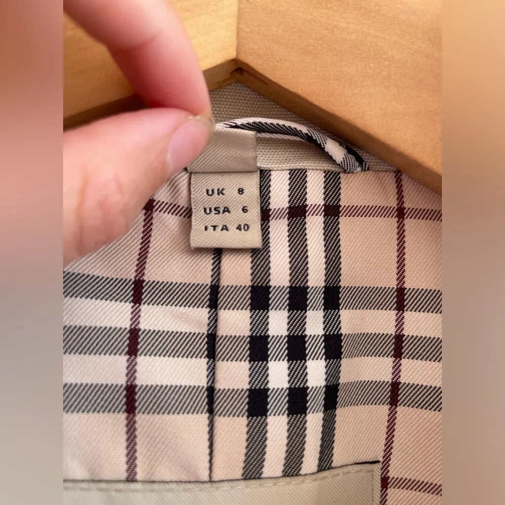 Burberry Jacket - Image 4