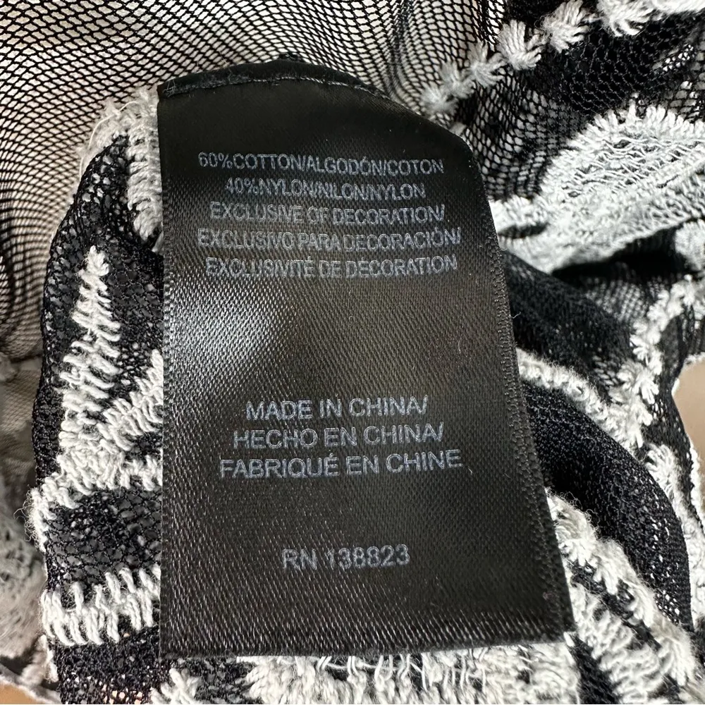 NWOT Floral Lace Medallion Kimono Open Front Cardigan One Size - Image 10