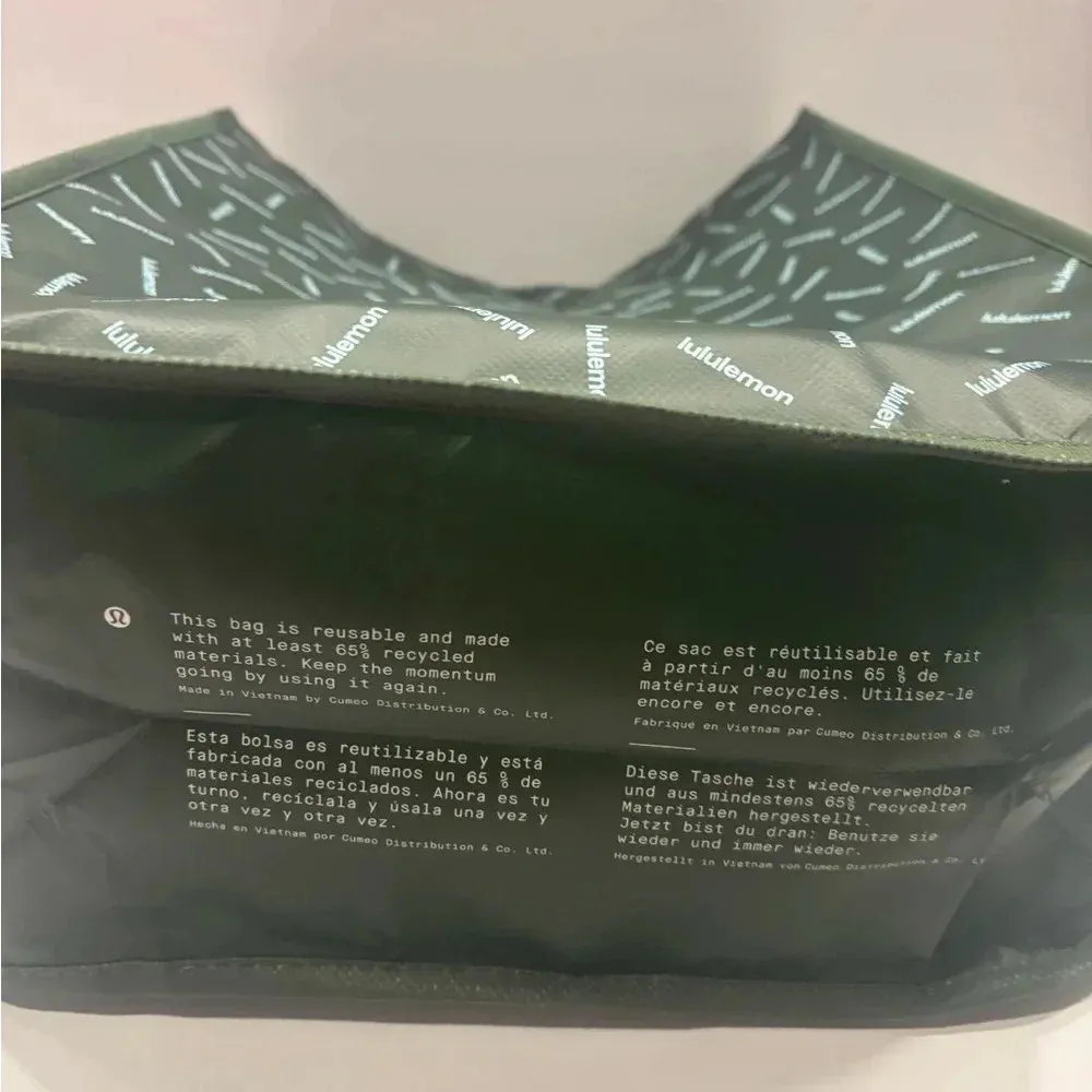 Lululemon Reusable Bag Large NEW - Image 4