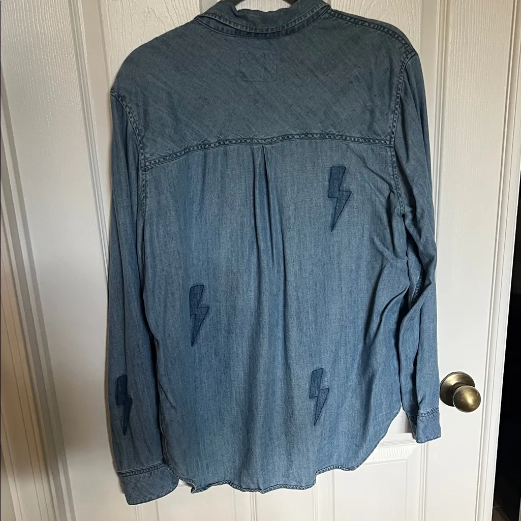 Rails Ingrid Medium Vintage Button Down Shirt with Lightning Bolt Accents - Image 3