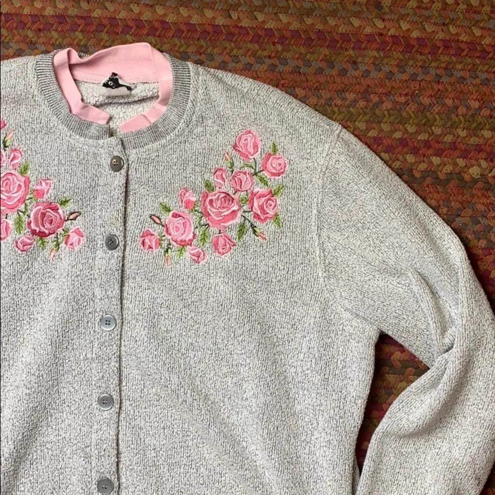 VTG ROSE EMBROIDERY GREY TERRYCLOTH CARDIGAN BUTTON UP GRANDMA SWEATER Pink Size XL - Image 2