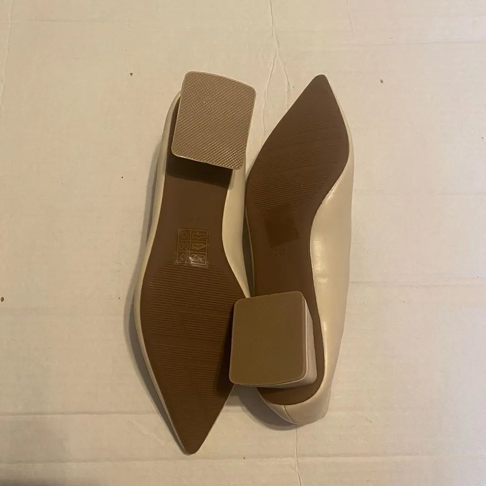 C.PARAVANO Women’s Low Block Heel White Pumps Size EU 38 US 7.5 New‎ With Box - Image 9