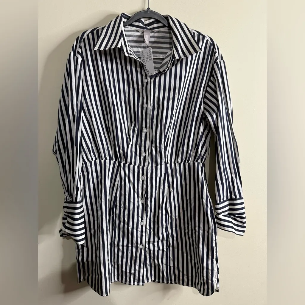 H&M Navy and White Striped Shirt Dress - Image 2