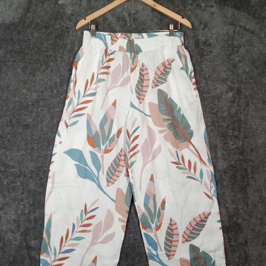 Cynthia Rowley 100% Linen Wide Leg Cropped Tropical Leaf Print Pants Sz Large - Image 3