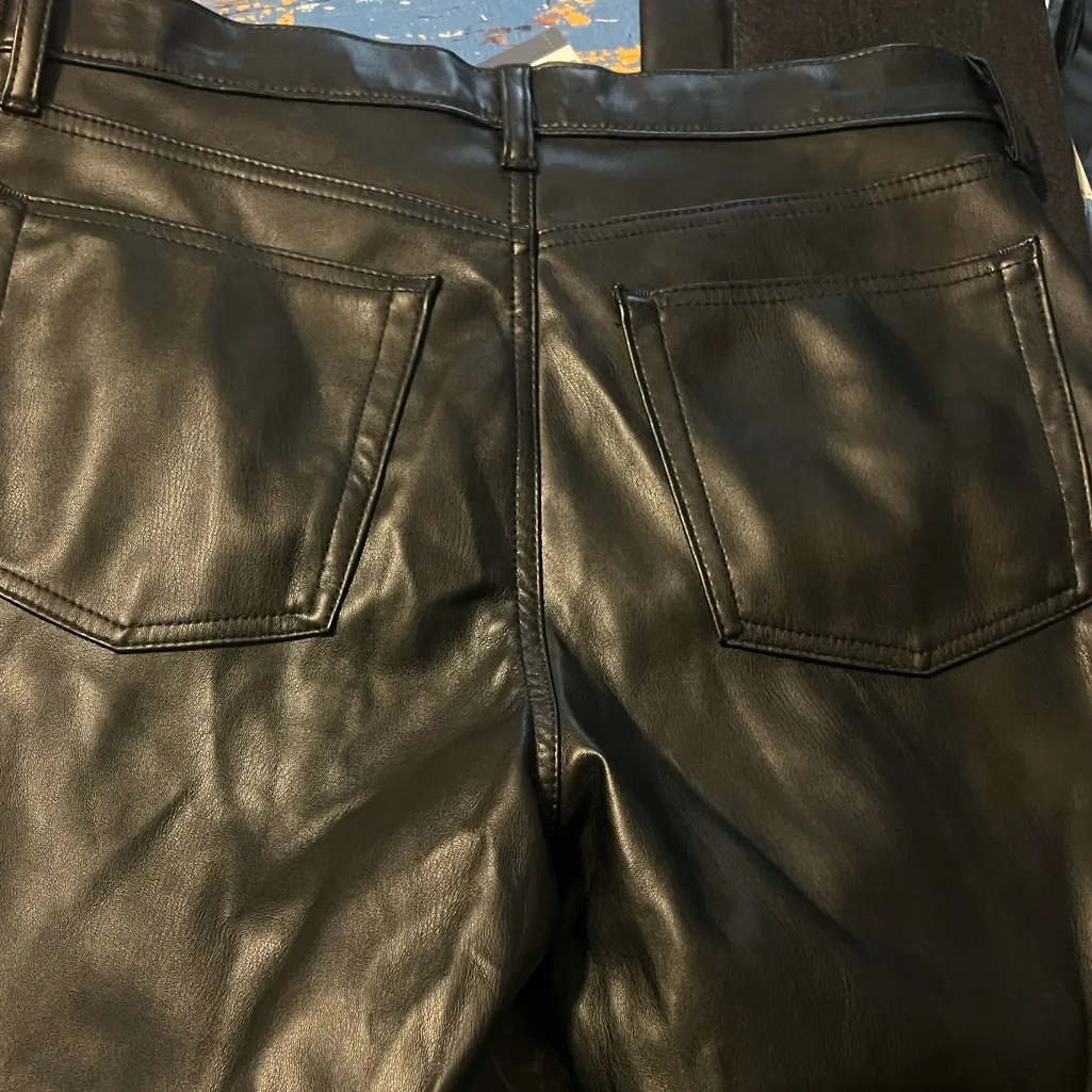 Classic Black Women's Jeans in front / black faux leather in back 10R 30”waist - Image 6