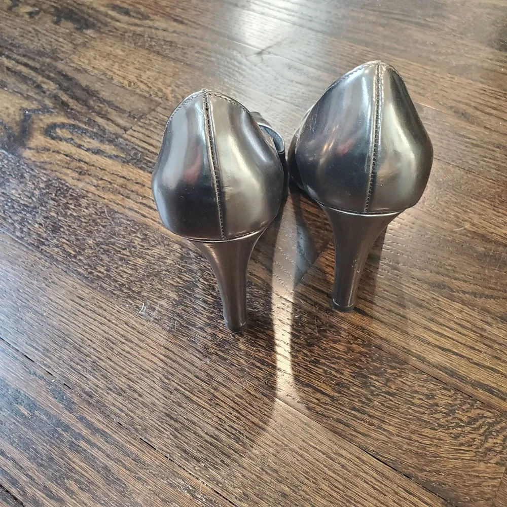 Theory Silver Metallic Open Toe Heels Size 36 - Image 4