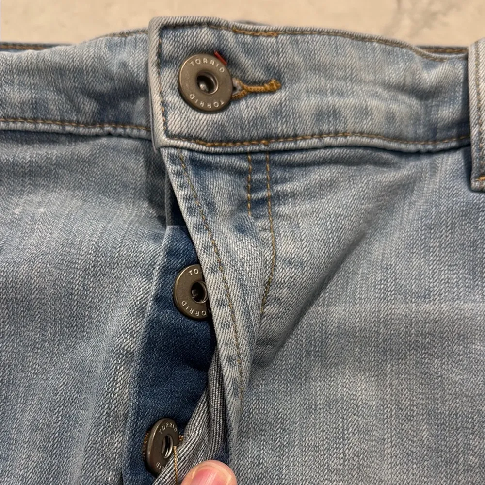 Torrid Light Blue Distressed Denim Shorts size 24 - Image 2