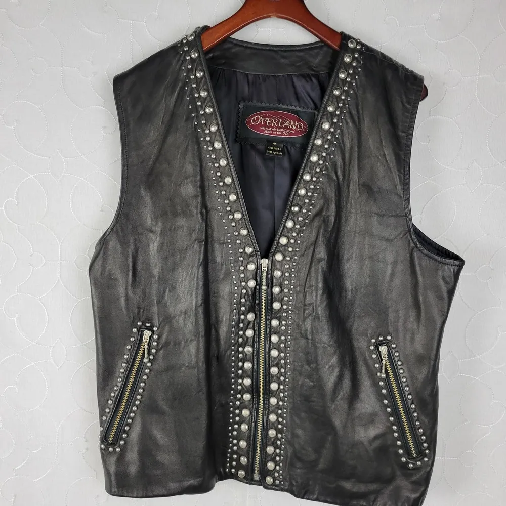 Overland Sheepskin Womens Motorcycle Vest 44 Black Leather Studded Silver Beads Size undefined - Image 8