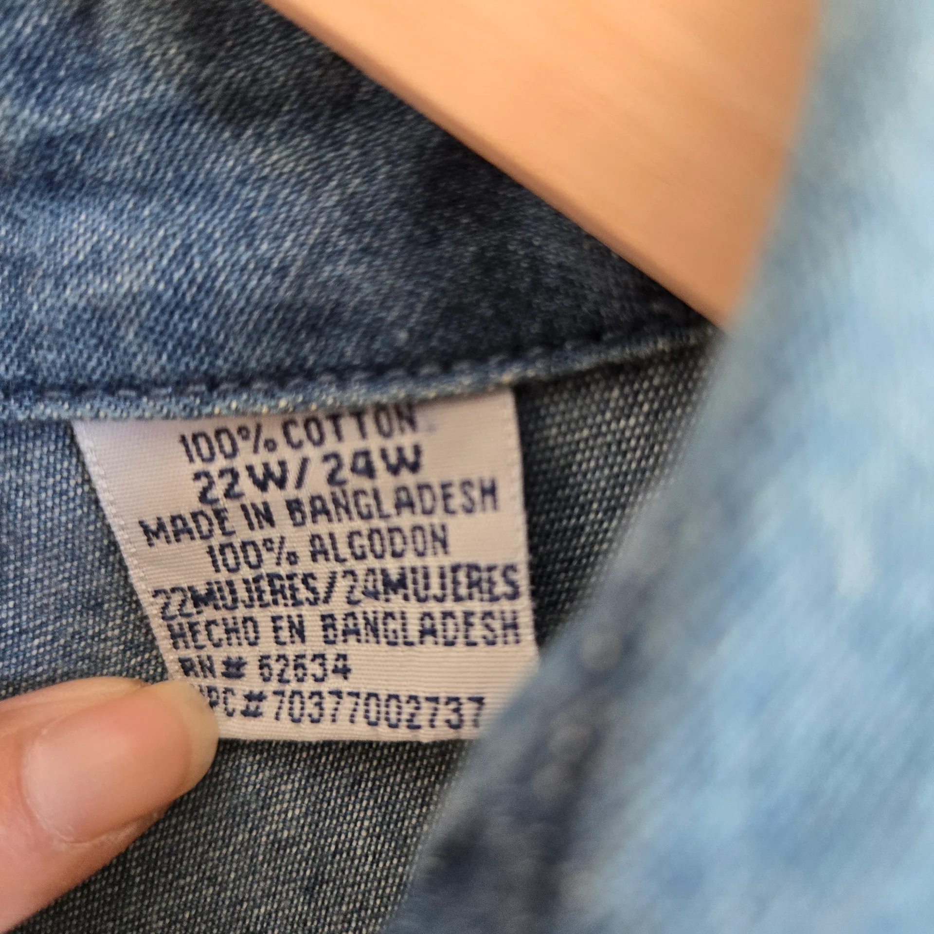 Bobby Brooks Vintage Embroidered Denim Shirt with Fall Floral Accents 22w Blue - Image 8