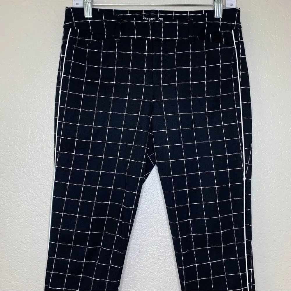 NWOT Old Navy Women’s Black Grid Pixie Skinny Ankle Pants - Image 3