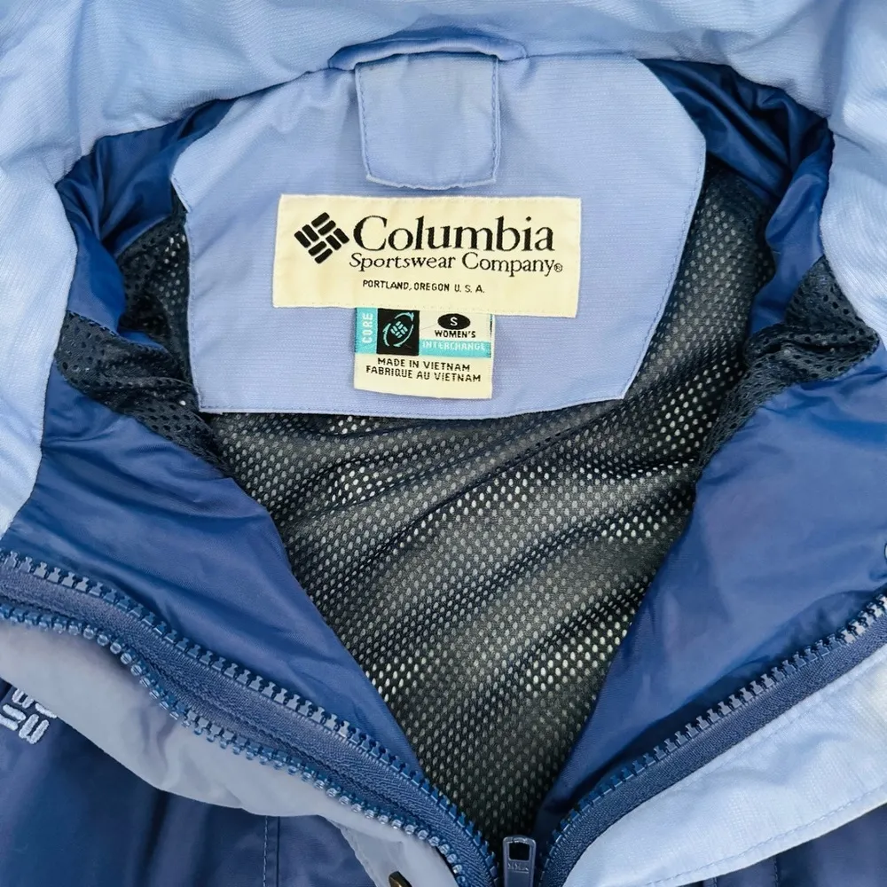 Columbia Blue Hooded Jacket - Image 2