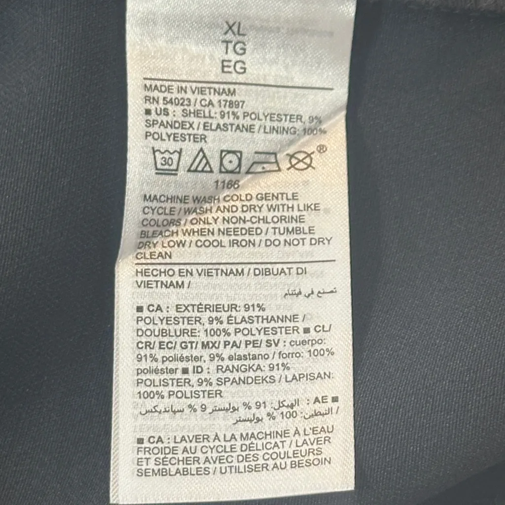 Old Navy Classic Black oversized Blazer - Image 4