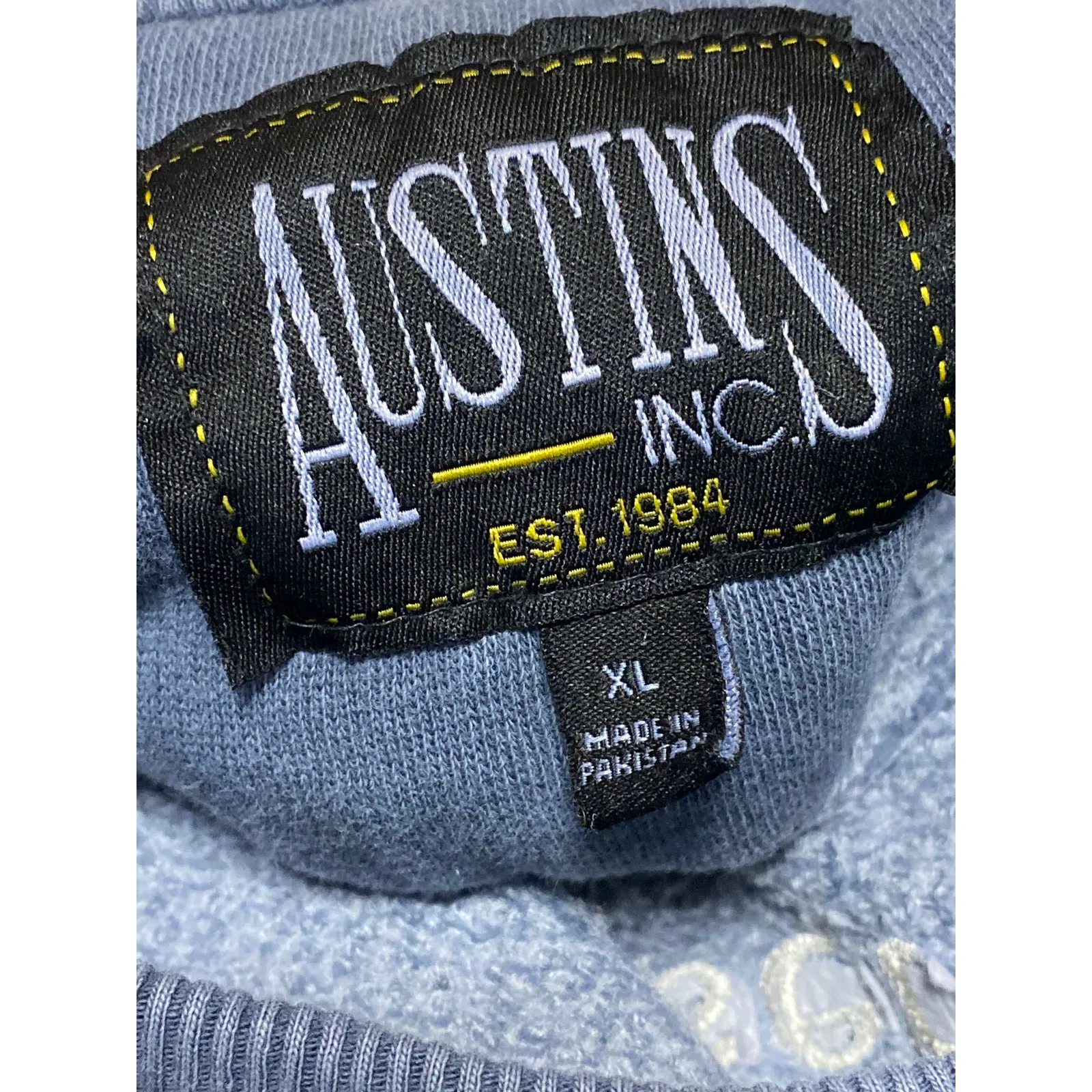 Austins Narragansett Blue Long Sleeve Crew Neck Sweatshirt Sweater Top Size XL - Image 3