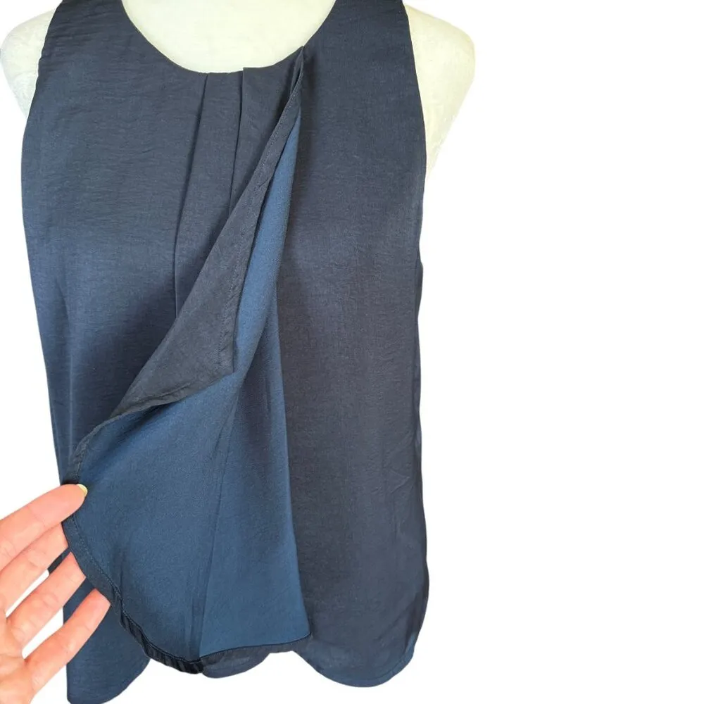 Banana Republic navy blue small petite lined pleated pullover sleeveless top - Image 5