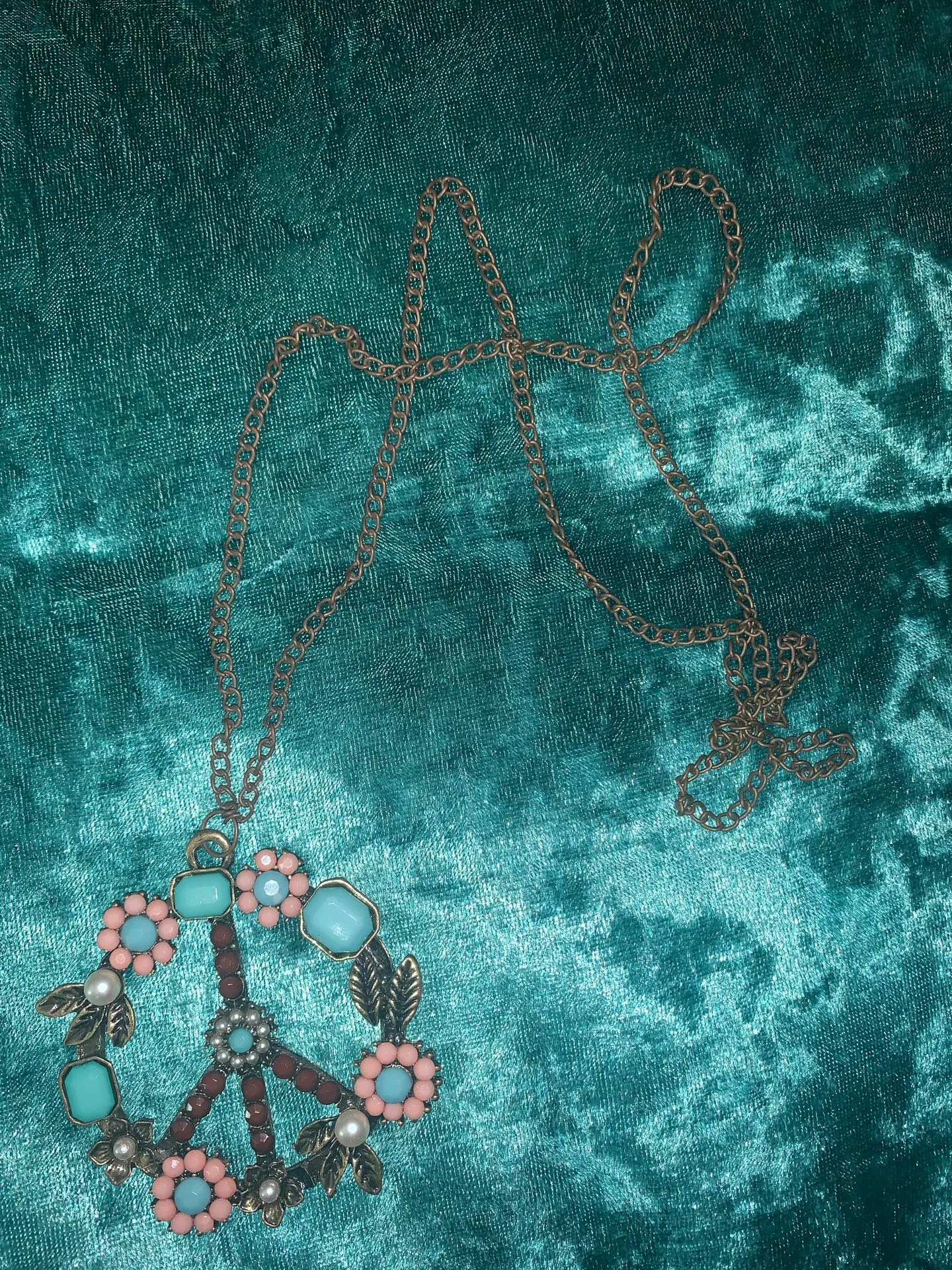 Floral Peace Pendant Necklace Gold - Image 2