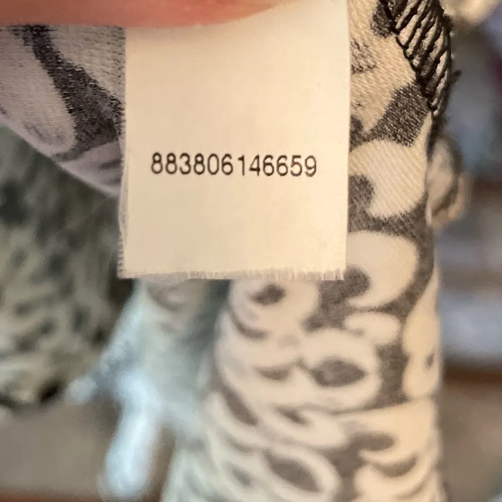 Chaps Ralph Lauren Officecore Black & White Patterned V Neck Collared Dress - Image 11