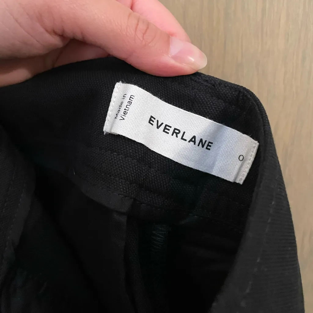 Everlane Way High Drape Short in Black - Image 7
