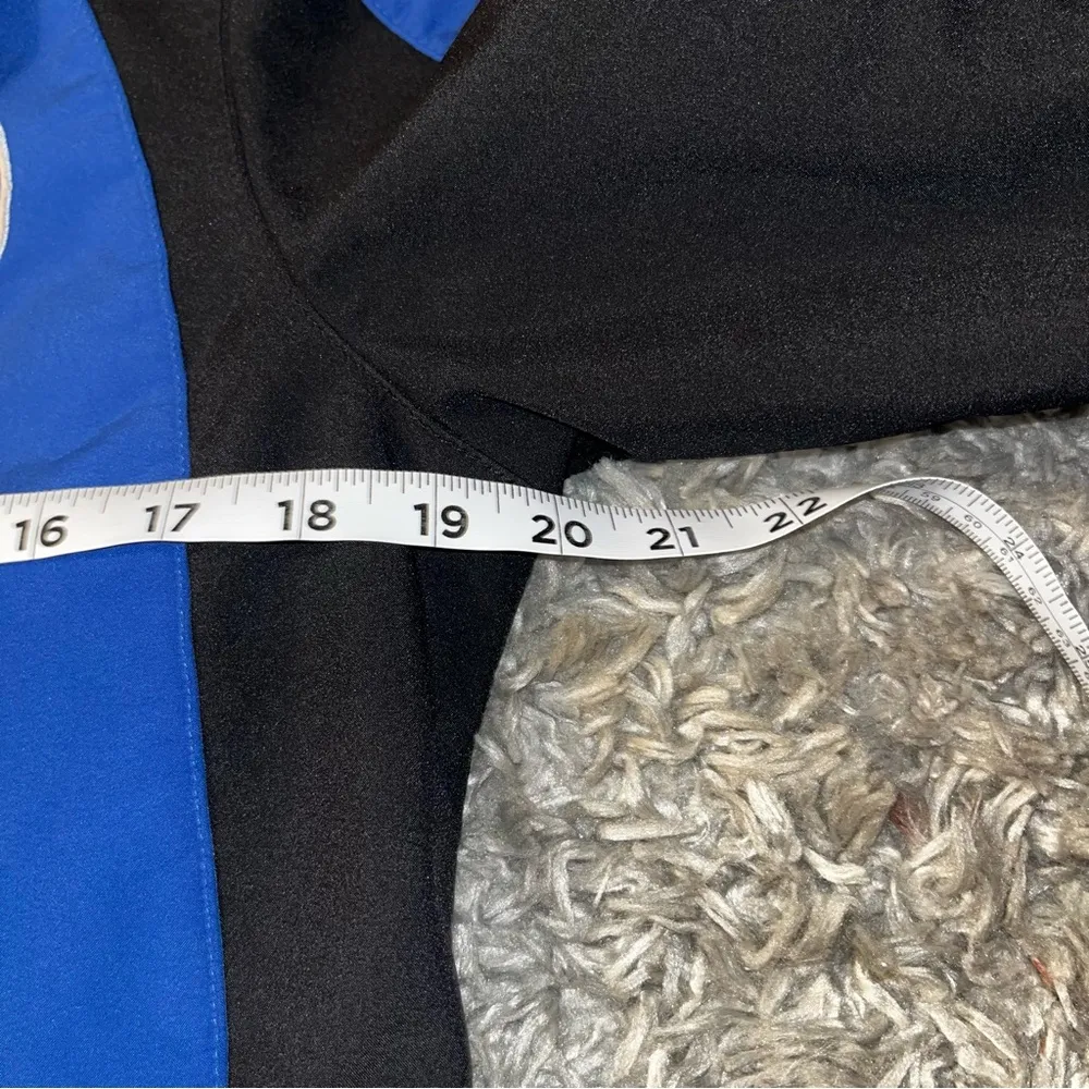 university of new haven jacket size medium Blue - Image 4