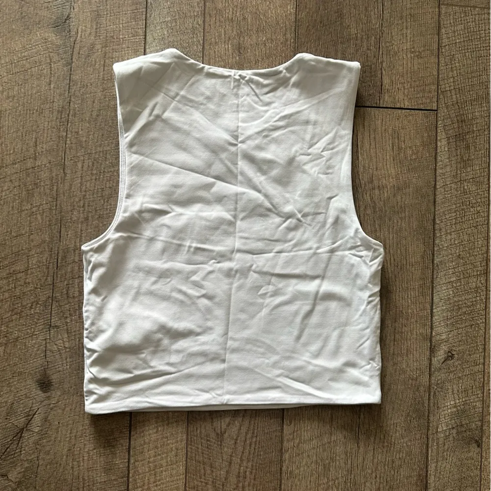 Babaton Contour Muscle Tank in White Crewneck Cropped Tank - Image 11