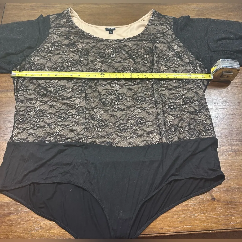 Torrid Women Size 6XL Stretch Black Lace Scoop Neck Bodysuit Sheer Long Sleeves - Image 4
