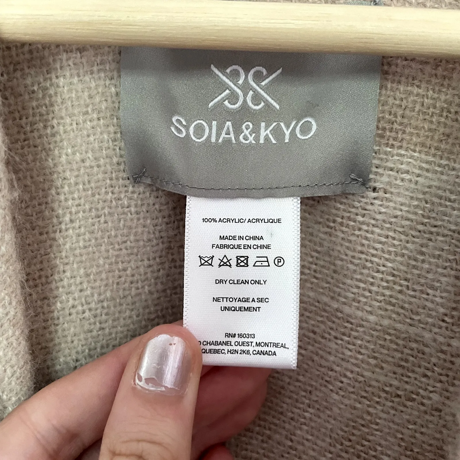 Soia & Kyo beige pink colorblock shawl fringe detail one size fits all boho - Image 2