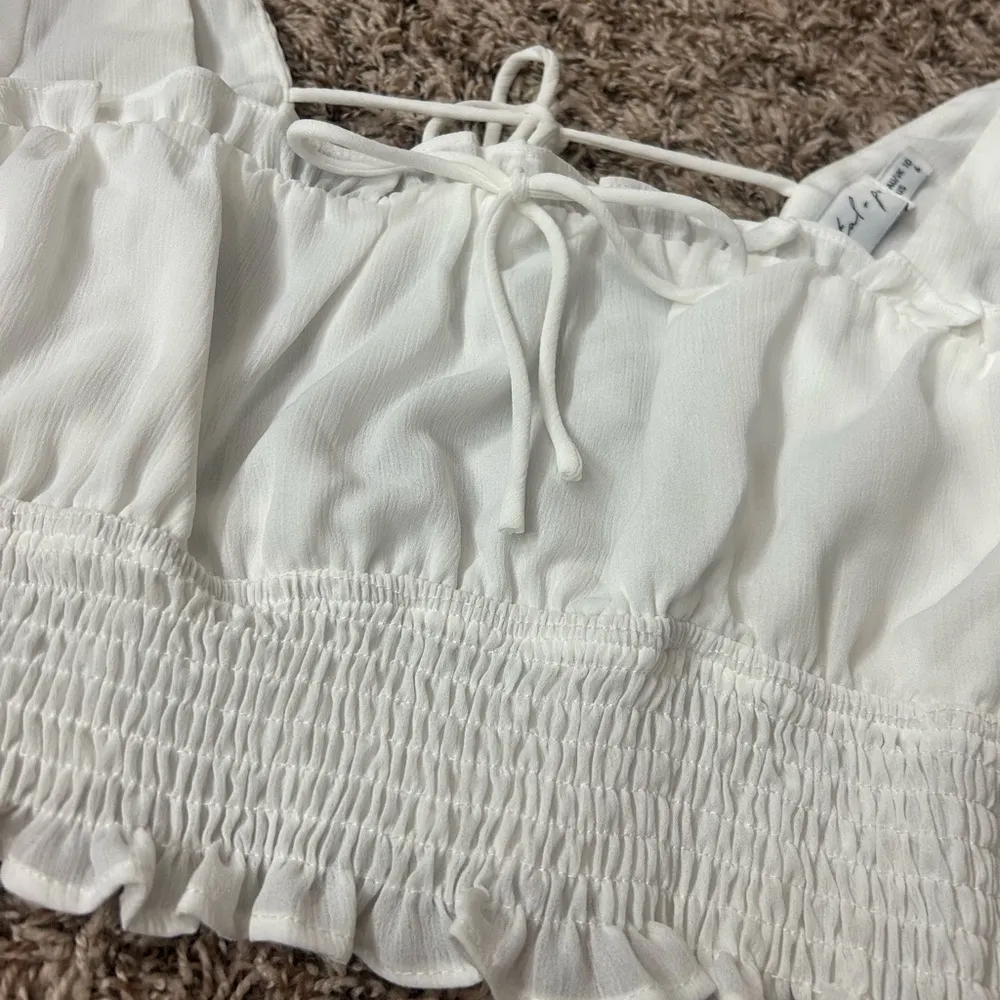 Petal & Pup White Smocked Crop Blouse with Puff Short Sleeves Sz 6 - Image 6