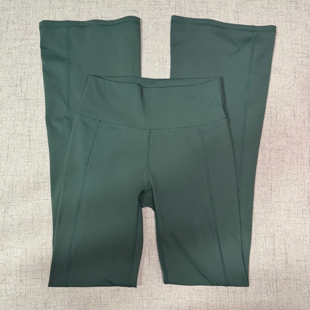 Fabletics Oasis PureLuxe High Waisted Kick Flare Leggings Pant Storm Slate Small - Image 9