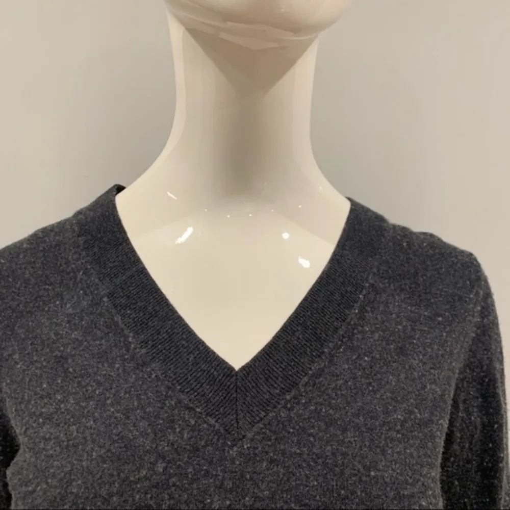 Massimo Dutti Wool and Silk V Neck Long Sleeve Sweater - Image 4