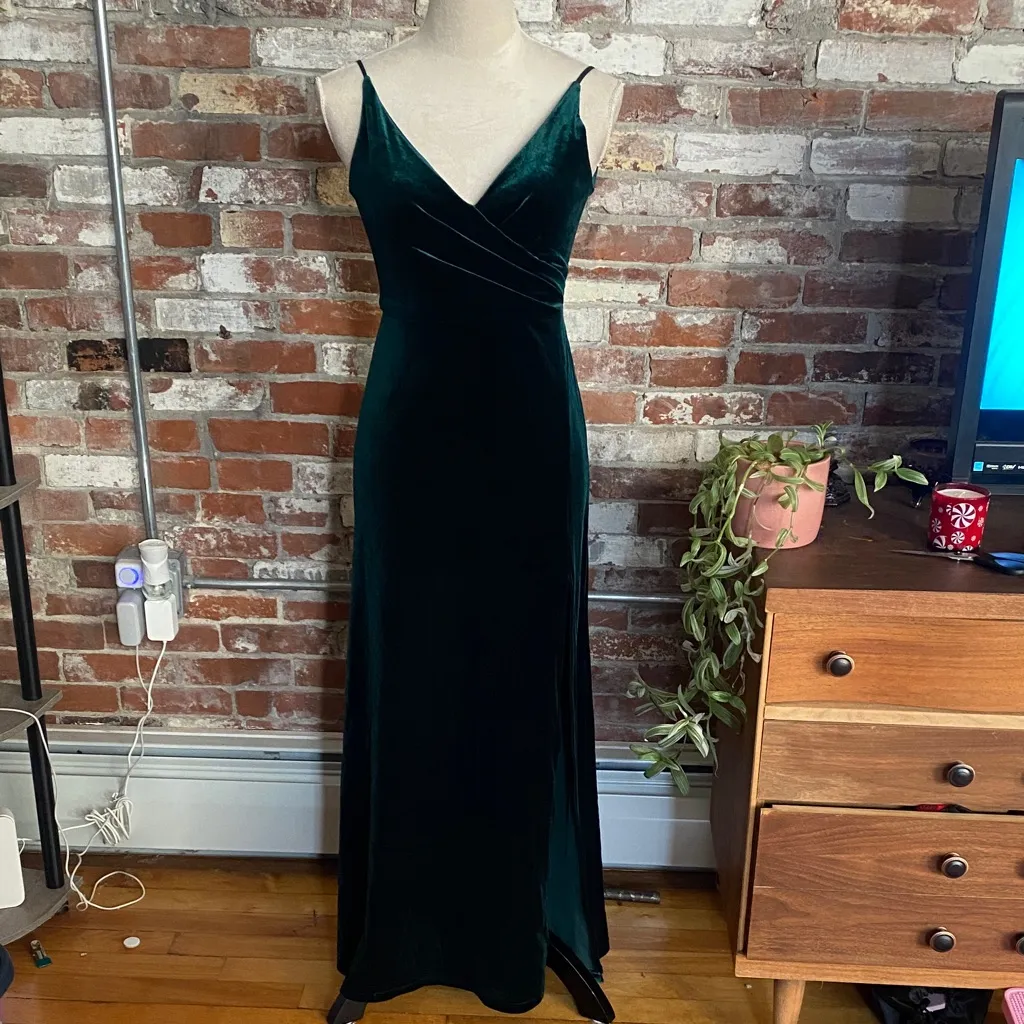 Jenny Yoo Jolie Green Velvet Dress with Slit Size 00 - Image 3