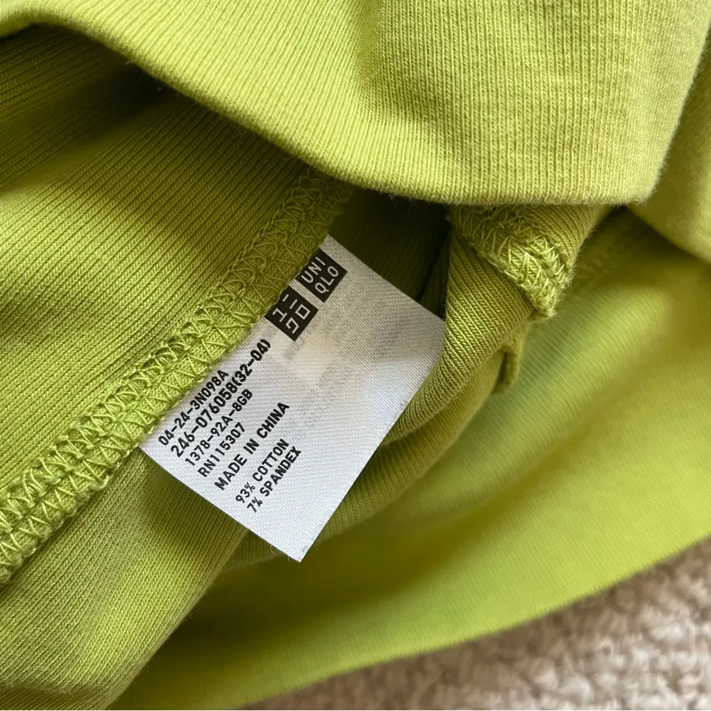Uniqlo DRY-EX UV Protection Chartreuse Green Hoodie Sweatshirt Medium - Image 5