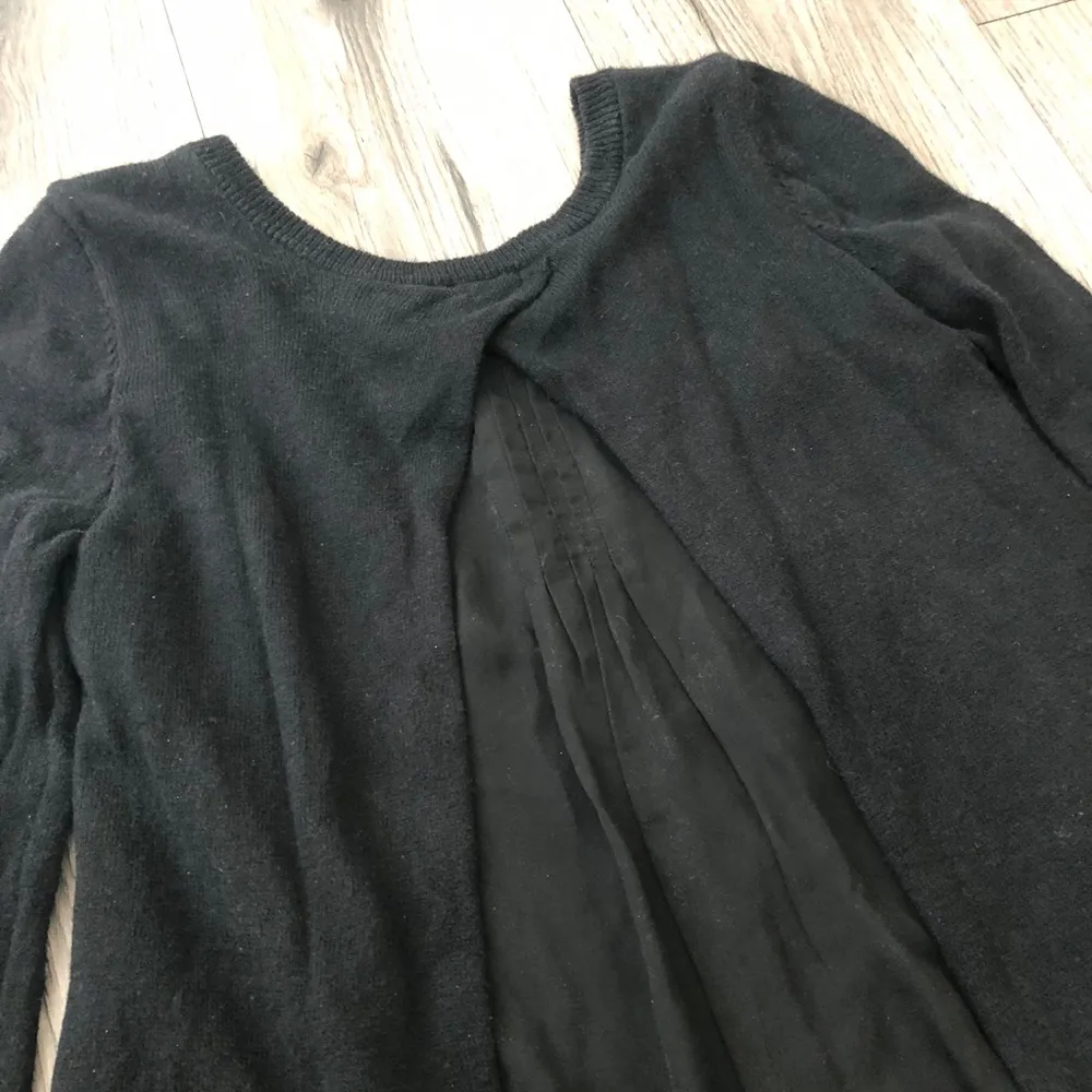 Glam Vintage Neiman Marcus Sweater Top Long Sleeve Tee Layered Open Back Small - Image 6