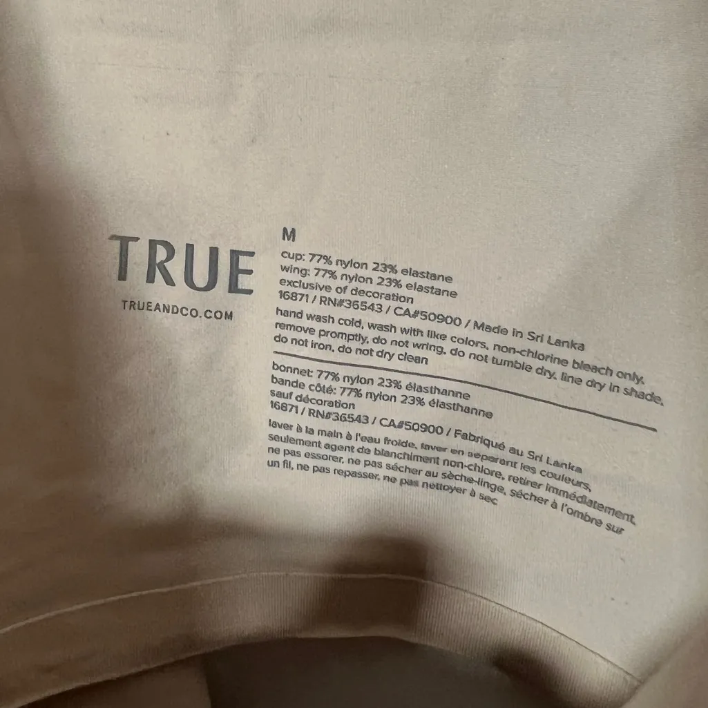 True & Co Triangle Bralette in Beige Everybody Adjustable Strap Size Medium - Image 3